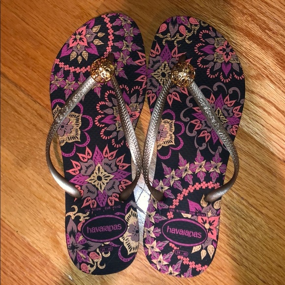 Havaianas Shoes - Floral Print Havaianas Flip Flops